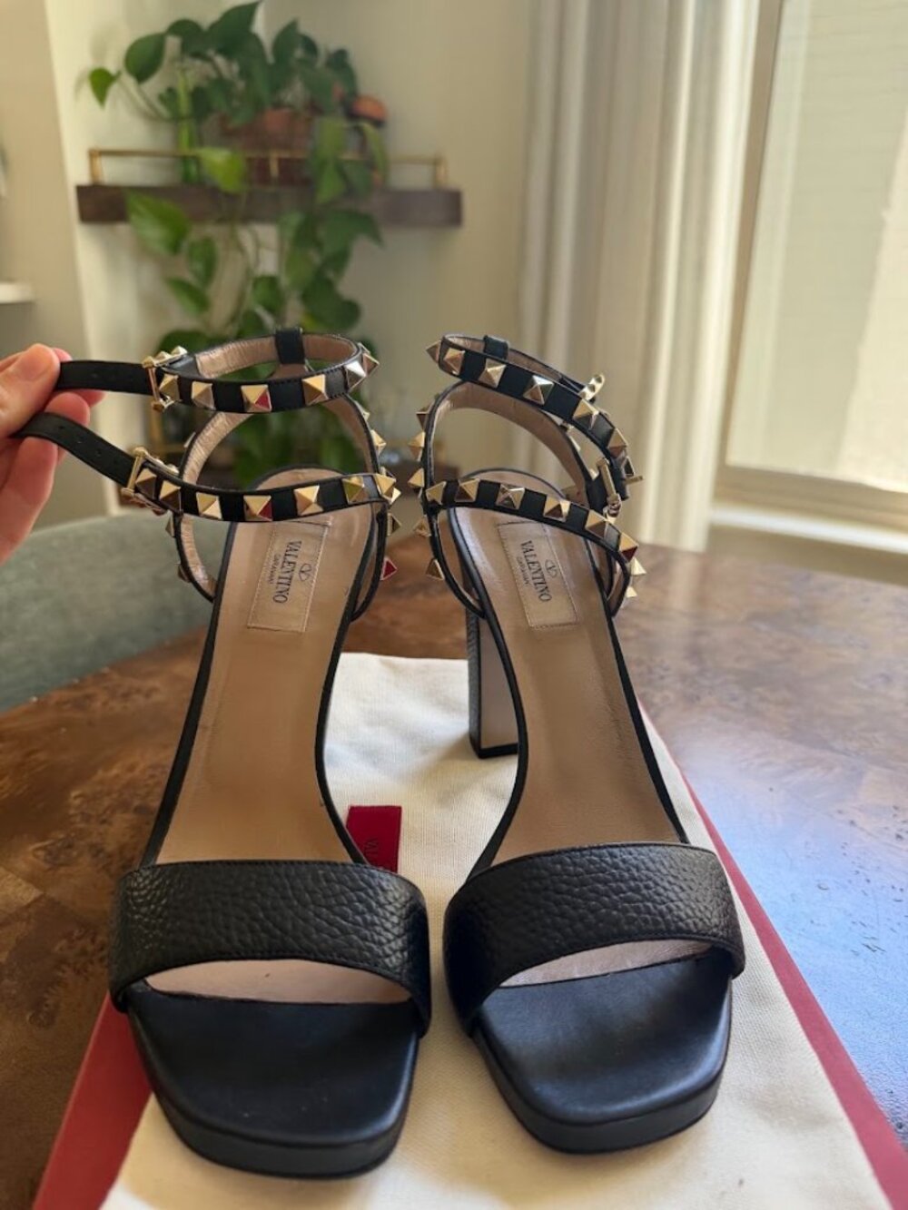 Valentino Rockstud Leather Heels, Black, Size 39
